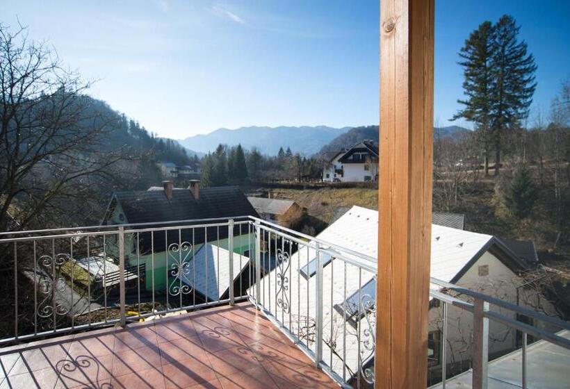 דירת 2 חדרים עם טרסה, Rooms And Apartments Jerman