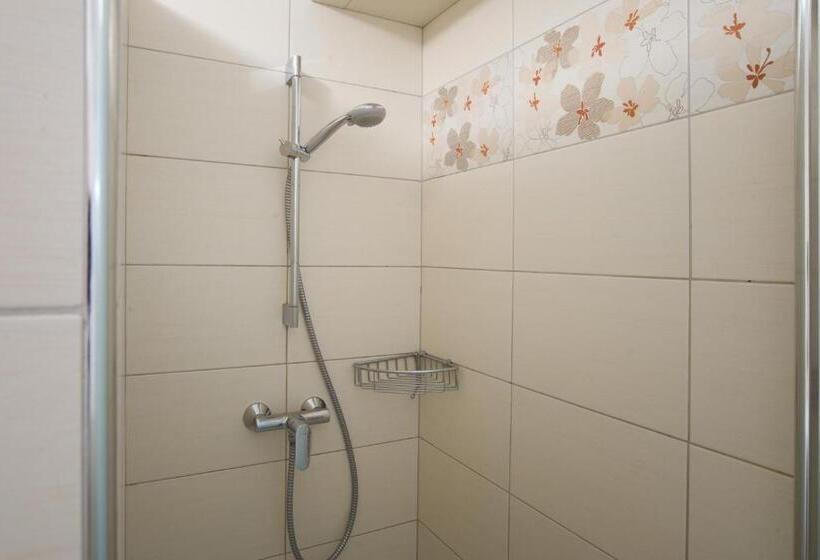 דירת 2 חדרים עם טרסה, Rooms And Apartments Jerman
