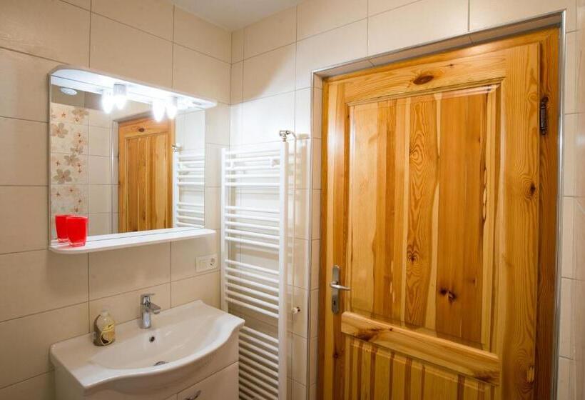 דירת 2 חדרים עם טרסה, Rooms And Apartments Jerman