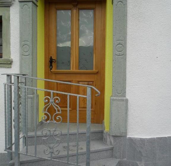 דירה משפחתית 2 חדרי שינה, Rooms And Apartments Jerman