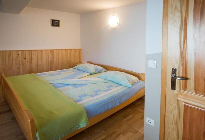 דירת 2 חדרים עם טרסה, Rooms And Apartments Jerman