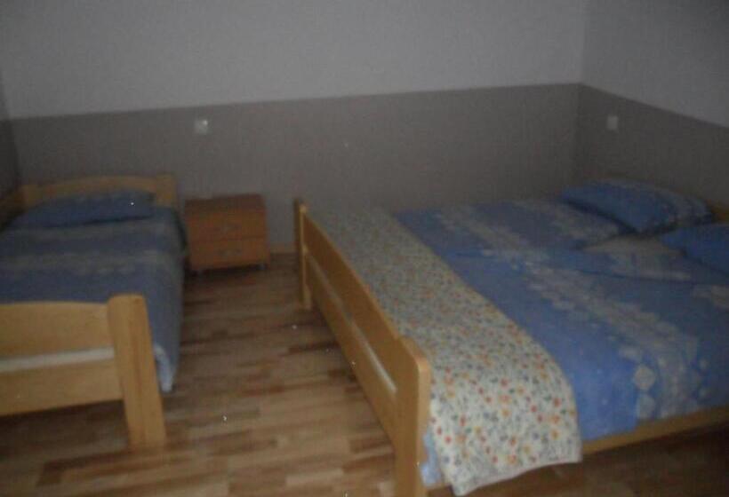 דירת 2 חדרים עם טרסה, Rooms And Apartments Jerman