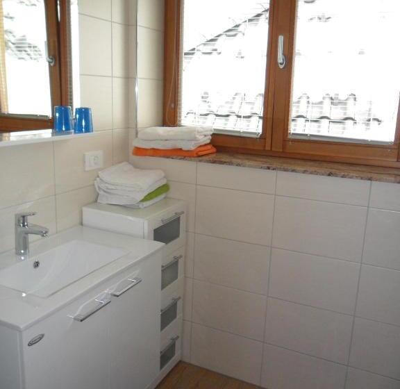 דירת חדר, Rooms And Apartments Jerman