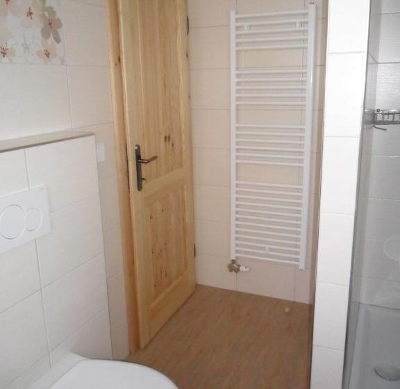 דירת חדר, Rooms And Apartments Jerman