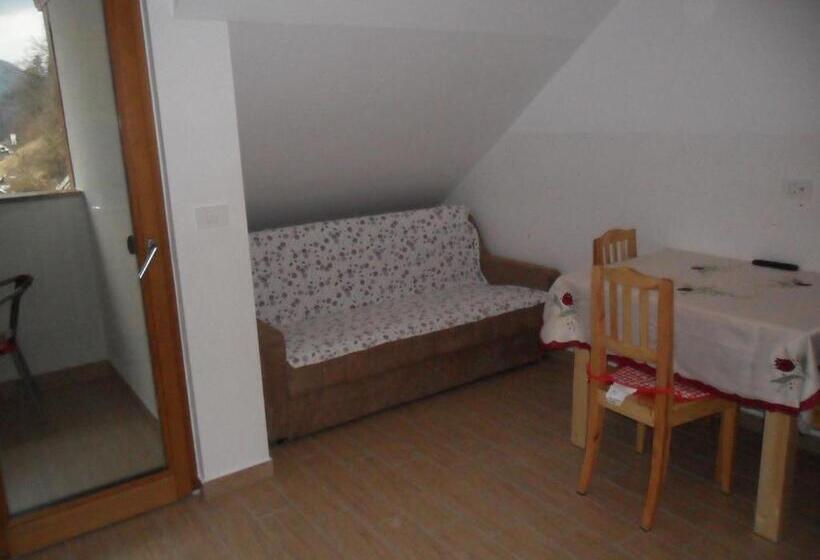 דירת חדר, Rooms And Apartments Jerman