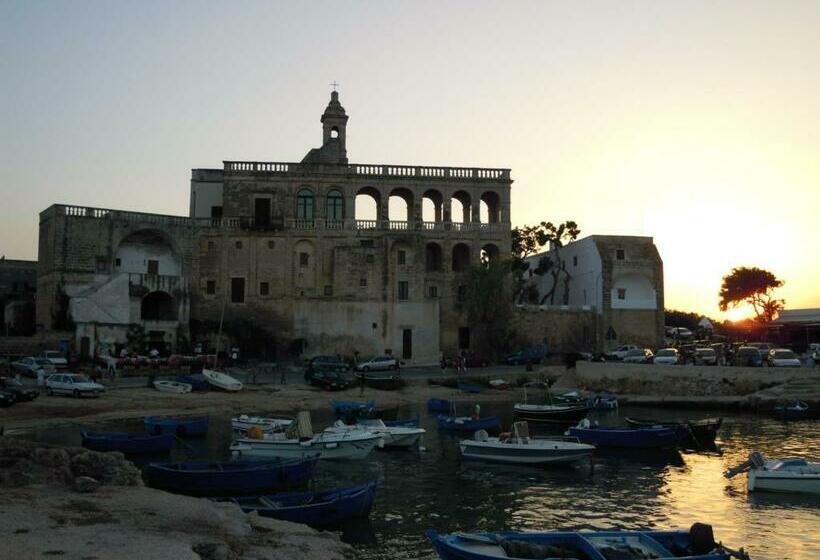 1 Szobás Ház, Via Roma 224