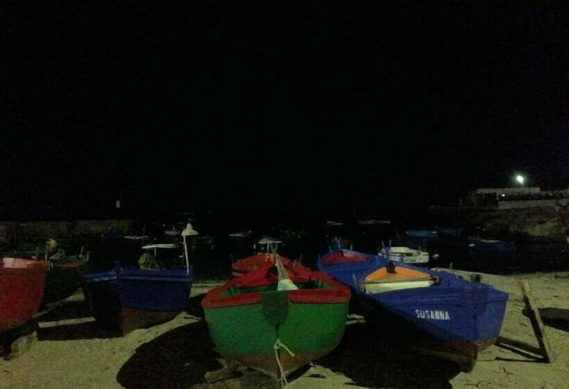 1 Szobás Ház, Via Roma 224