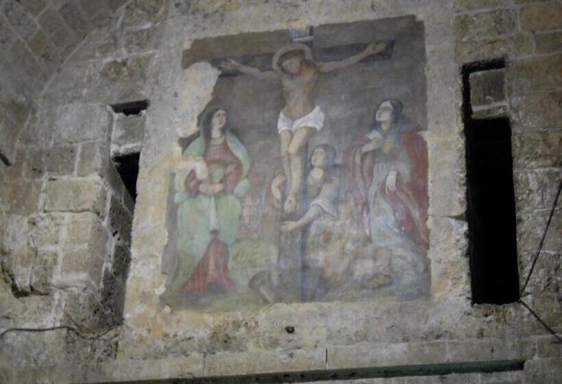 1 Szobás Ház, Via Roma 224