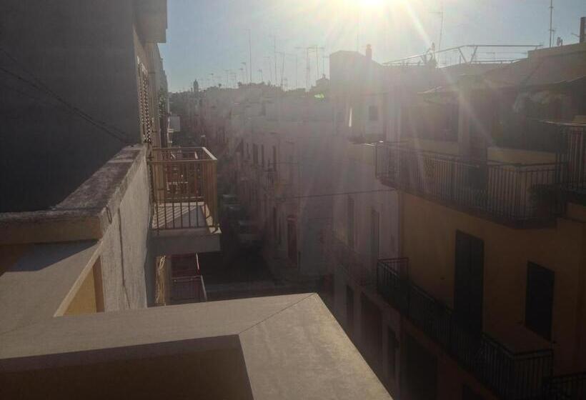 خانه 1 خوابه, Via Roma 224