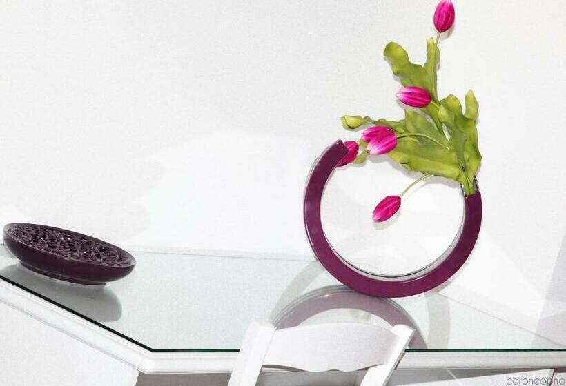 غرفة قياسية, Vico Cavour