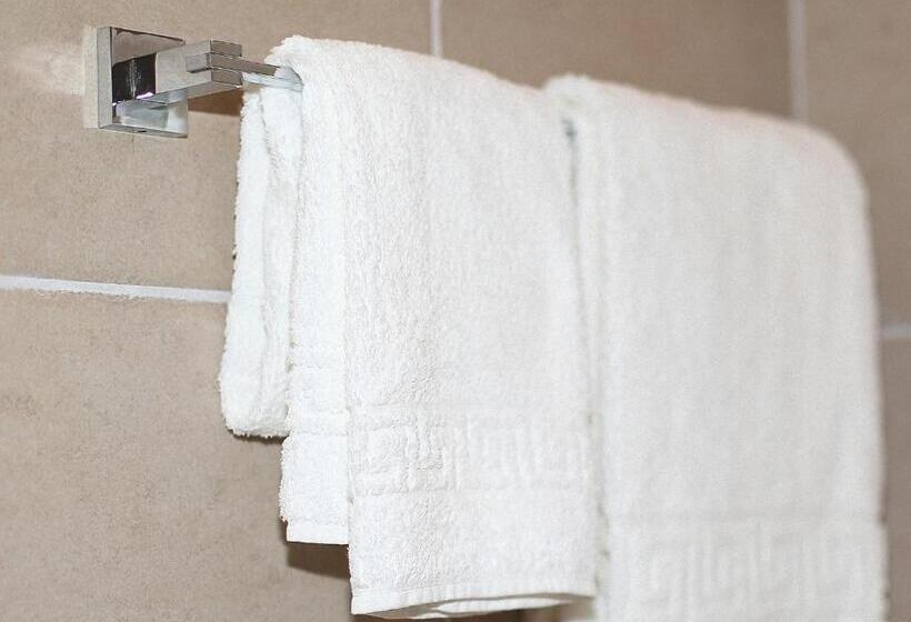 غرفة قياسية, Vico Cavour