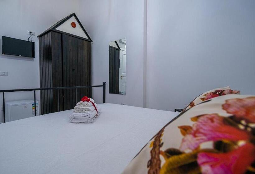 חדר אקונומי, Domus Mare Cilento