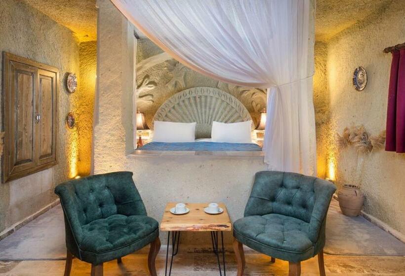 סוויטה דלוקס, Aladino Cave Suit