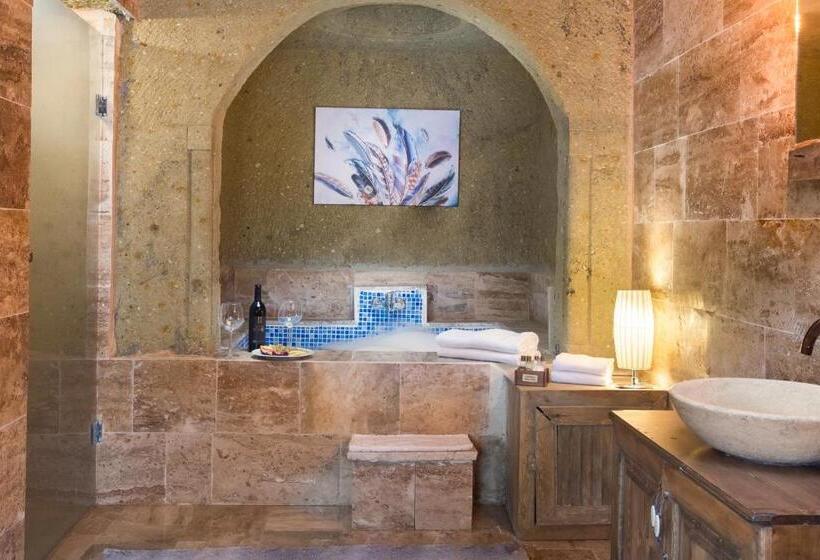 סוויטה דלוקס, Aladino Cave Suit