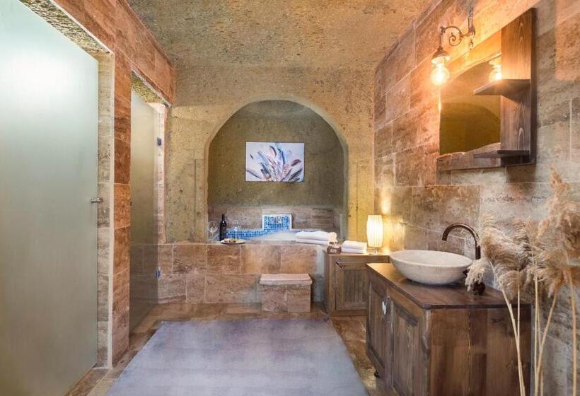 סוויטה דלוקס, Aladino Cave Suit