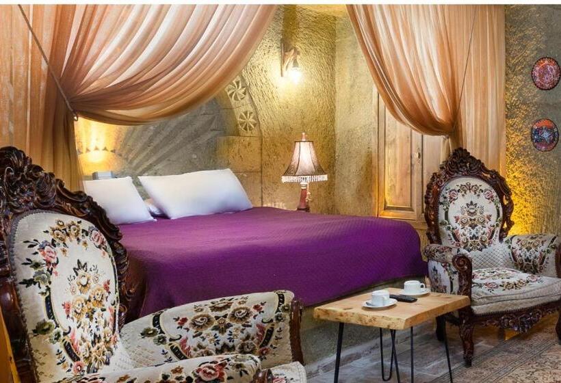 סוויטה דלוקס, Aladino Cave Suit