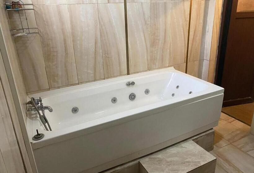 חדר סופריור, Aladino Cave Suit