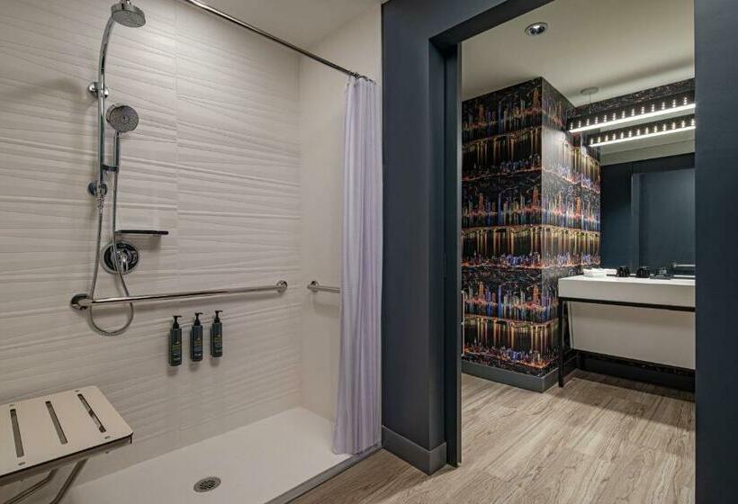 اتاق استاندارد با تخت بزرگ برای معلولان, Aloft Providence Downtown