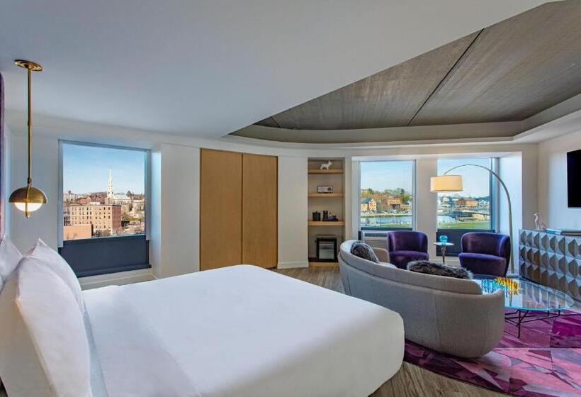 سوئیت با تخت بزرگ, Aloft Providence Downtown
