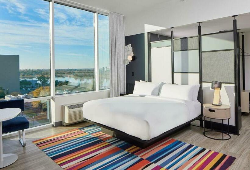 キングサイズベッドのスタンダードルーム, Aloft Wilmington At Coastline Center