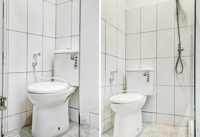 Номер Стандарт, Oyo 90692 Point Hostel