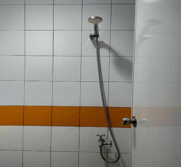 Номер Economy, Oyo 90692 Point Hostel