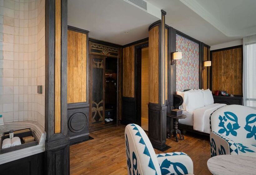 Номер Deluxe, The Orient Jakarta, A Royal Hideaway