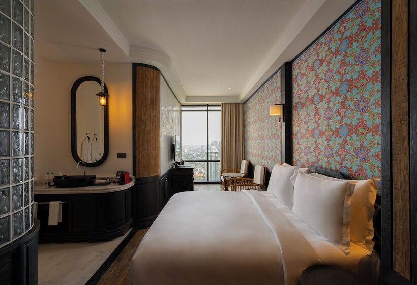 Номер Superior, The Orient Jakarta, A Royal Hideaway