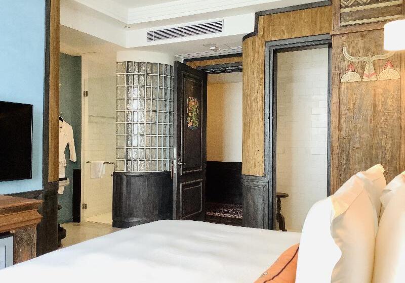 Номер Superior, The Orient Jakarta, A Royal Hideaway