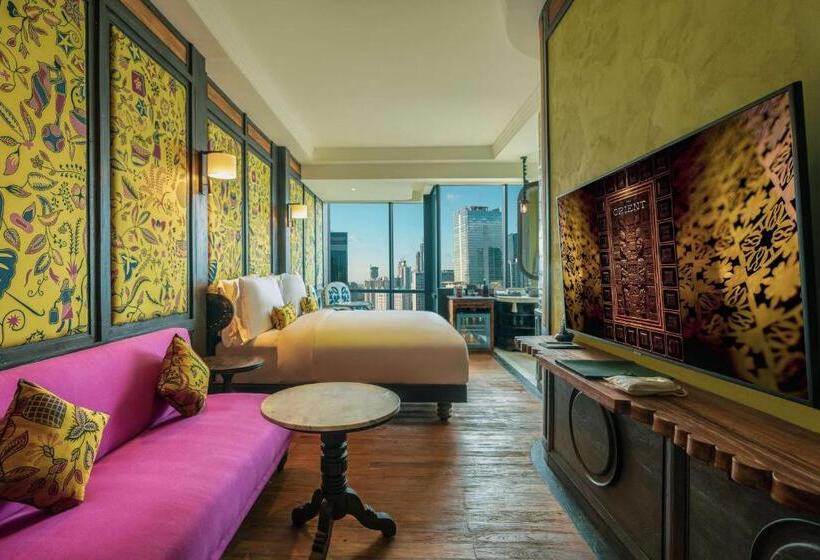 Номер Deluxe, The Orient Jakarta, A Royal Hideaway
