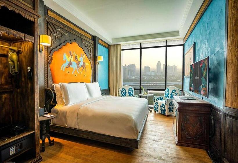 Номер Superior, The Orient Jakarta, A Royal Hideaway