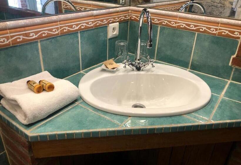 סוויטה עם טרסה, Restaurant Et Chambres D Hôtes La Ferme De Cornadel