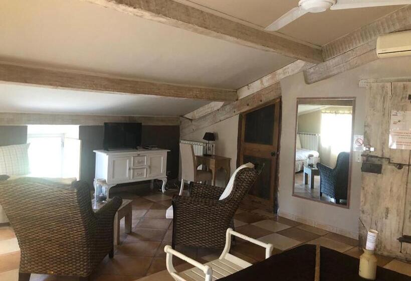 スタンダードルーム, Restaurant Et Chambres D Hôtes La Ferme De Cornadel