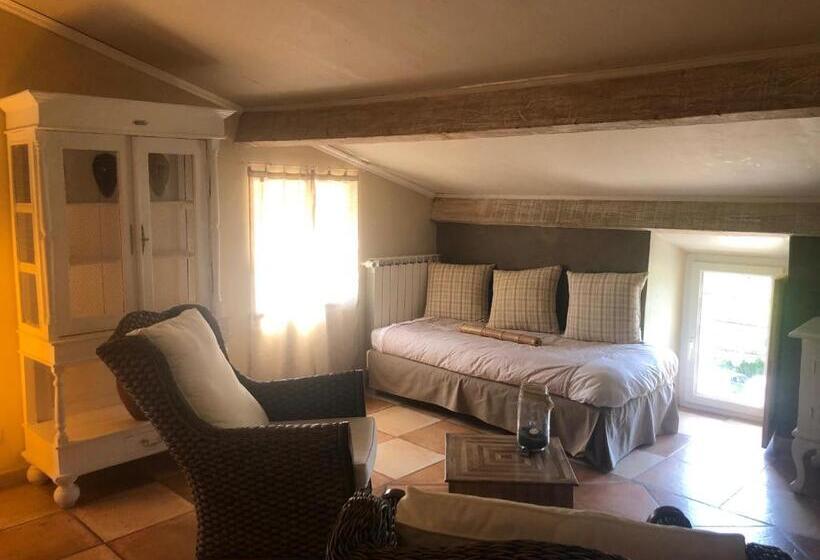 スタンダードルーム, Restaurant Et Chambres D Hôtes La Ferme De Cornadel