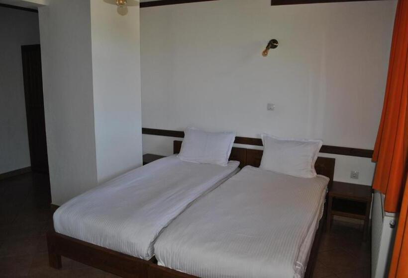 バルコニー付きスタンダードルーム, хотел планински кът