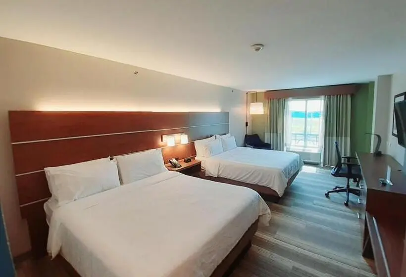 اتاق استاندارد, Holiday Inn Express Trincity, An Ihg