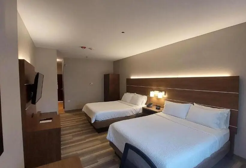 اتاق استاندارد برای معلولان, Holiday Inn Express Trincity, An Ihg