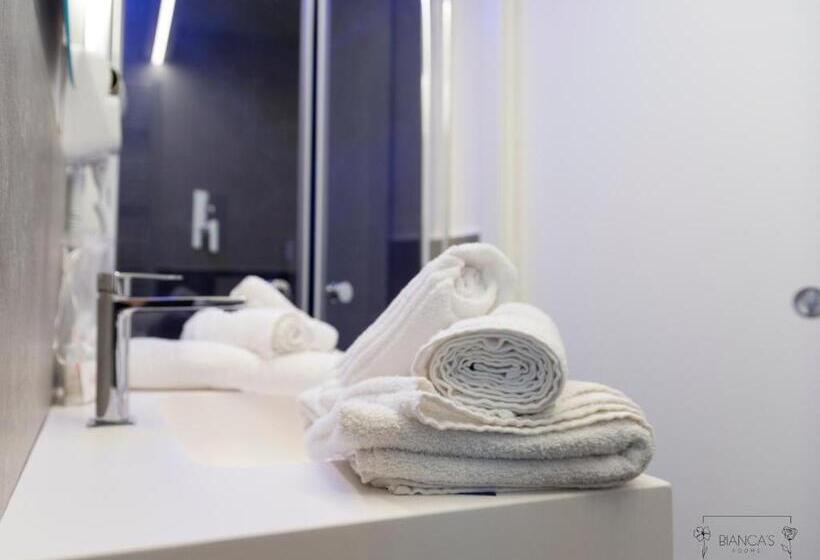 اتاق استاندارد چهار تخته, Bianca's Rooms