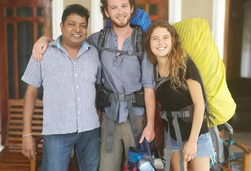 اتاق لوکس, Man Guest Polonnaruwa