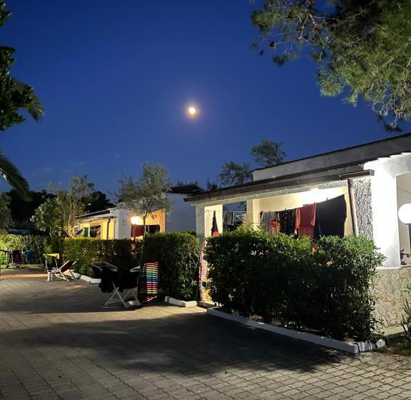 Bungalow Standard 2 Sypialnie, Villaggio Almar