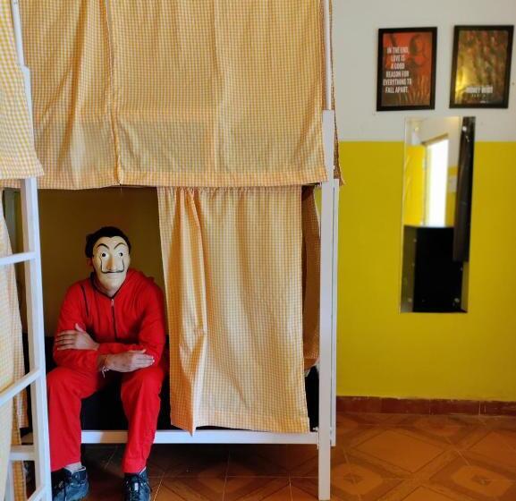 מיטה בחדר משותף, Whoopers Hostel Palolem