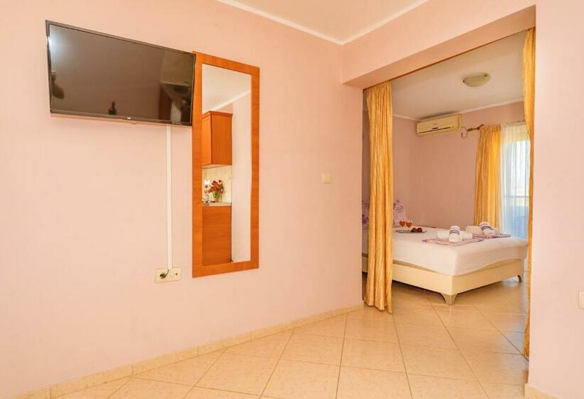 آپارتمان سوپریور 1 خوابه, Guest House Edita