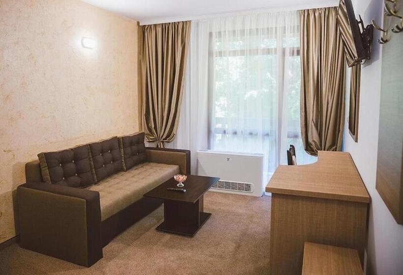 جناح عائلي, стаи за гост хит хаус и спа