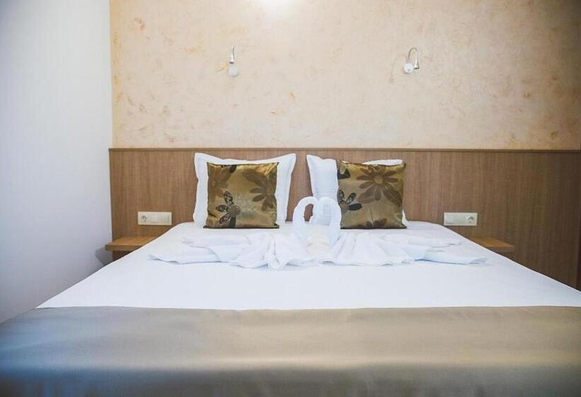 جناح عائلي, стаи за гост хит хаус и спа