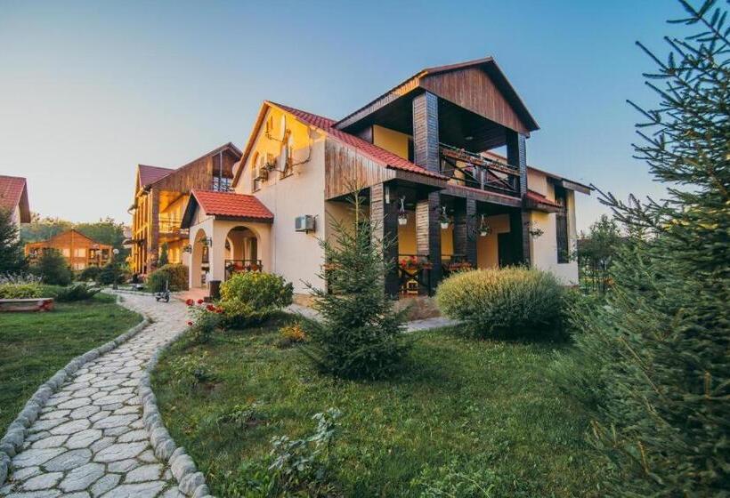 디럭스 룸 킹사이즈 침대, котедж парк славна