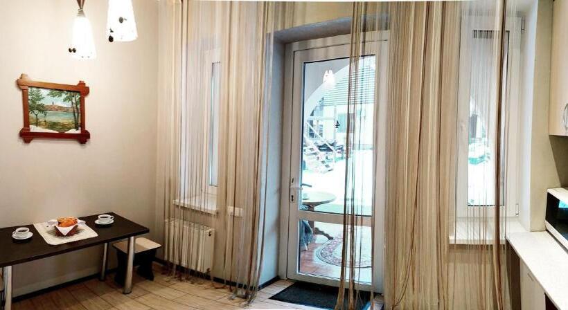 디럭스 룸 킹사이즈 침대, котедж парк славна