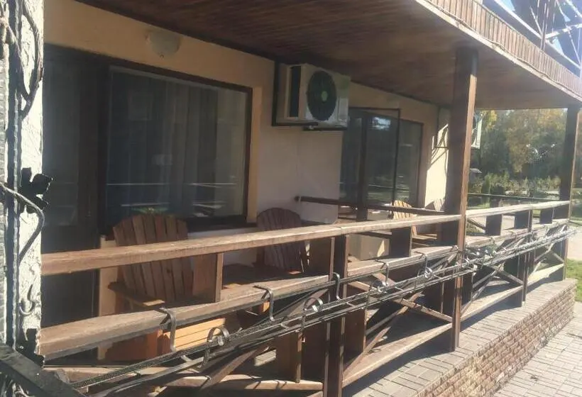 バルコニー付きスタンダードトリプルルーム, котедж парк славна
