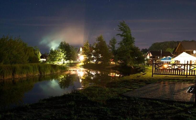 패밀리 룸, котедж парк славна