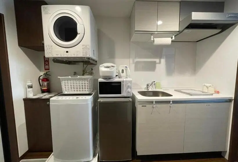 Economy Zimmer, Ao
