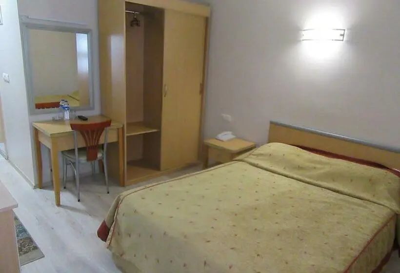 اتاق استاندارد یک نفره, Otel Amä°ller